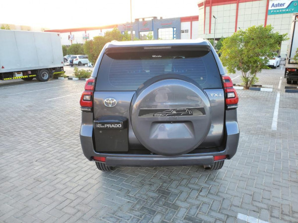 Toyota LAND CRUISER PRADO 2010/ Grey LHD Petrol AT SUV 4WD view 4