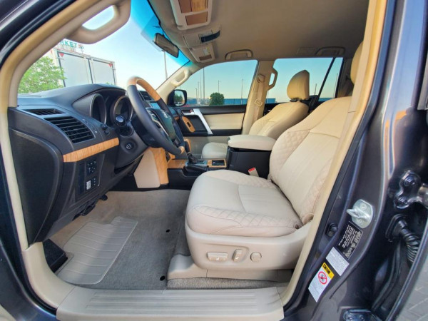 Toyota LAND CRUISER PRADO 2010/ Grey LHD Petrol AT SUV 4WD view 9