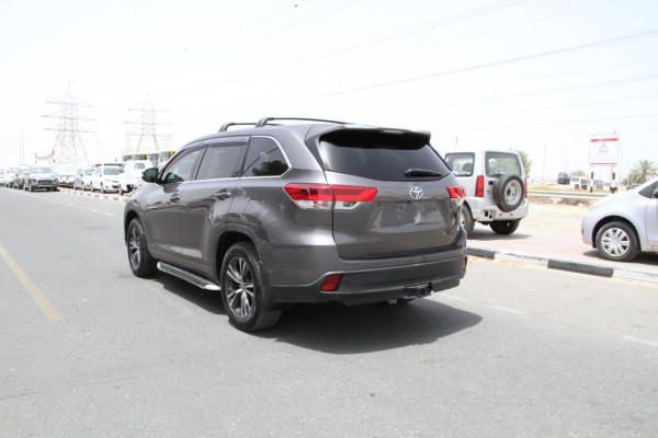 Toyota Kluger 2017/ Grey RHD Petrol AT SUV 4WD view 9