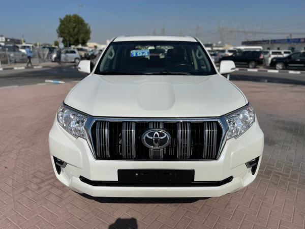 Toyota LAND CRUISER PRADO 2018/2 White LHD Petrol AT SUV 4WD