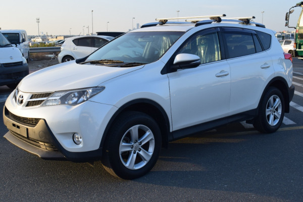 Toyota RAV 4 2014/ White RHD Gasoline AT SUV 2WD