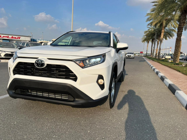 Toyota RAV 4 2019/6 White LHD Petrol AT SUV 4WD view 7