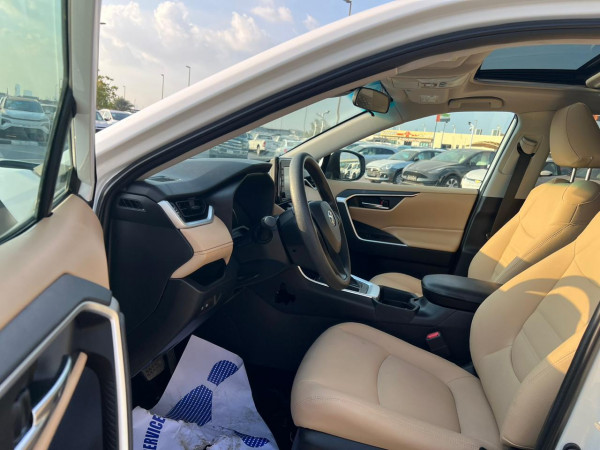Toyota RAV 4 2019/6 White LHD Petrol AT SUV 4WD view 11