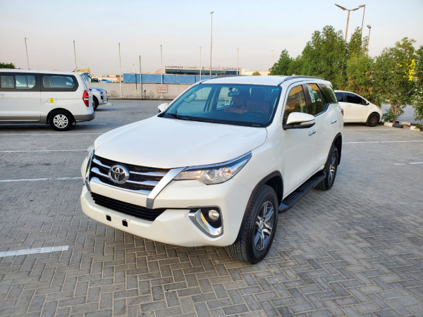 Toyota Fortuner 2019  Pearl White LHD Gasoline AT SUV 4WD