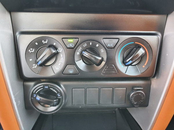 Toyota Fortuner 2019  Pearl White LHD Gasoline AT SUV 4WD view 6