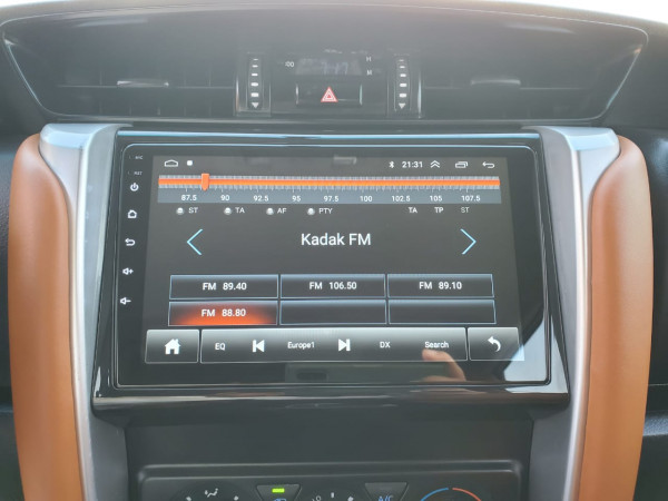 Toyota Fortuner 2019  Pearl White LHD Gasoline AT SUV 4WD view 8