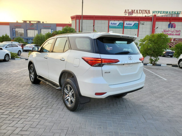 Toyota Fortuner 2019  Pearl White LHD Gasoline AT SUV 4WD view 11