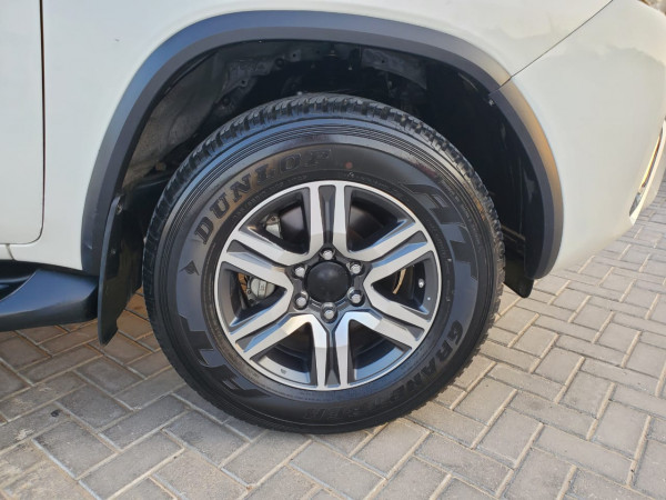 Toyota Fortuner 2019  Pearl White LHD Gasoline AT SUV 4WD view 16
