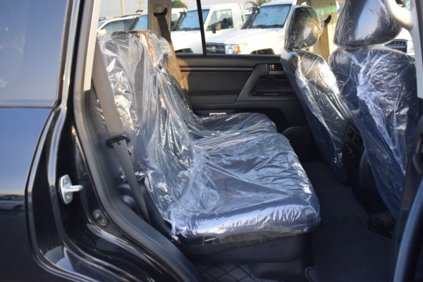 Toyota Land Cruiser 2014/5 Black RHD Diesel AT SUV 4WD view 9