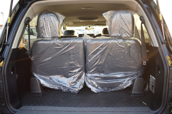 Toyota Land Cruiser 2014/5 Black RHD Diesel AT SUV 4WD view 17