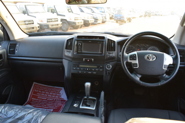 Toyota Land Cruiser 2014/5 Black RHD Diesel AT SUV 4WD view 21