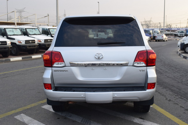 Toyota Land Cruiser 2014 01 Silver Metalic RHD Diesel AT SUV 4WD view 18