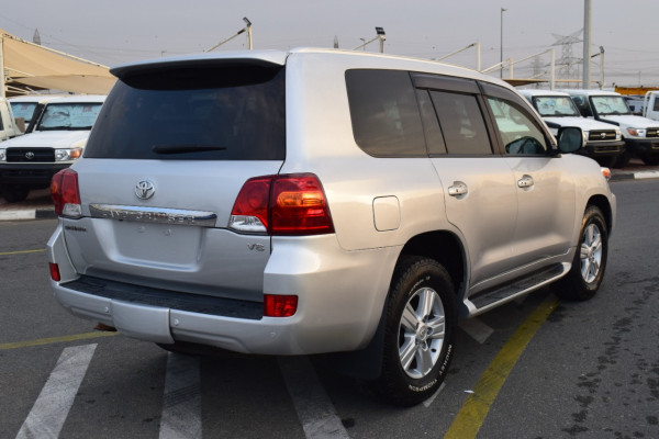 Toyota Land Cruiser 2014 01 Silver Metalic RHD Diesel AT SUV 4WD view 21