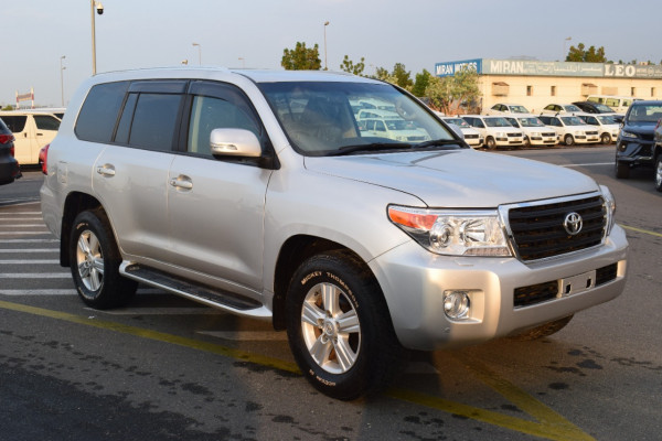 Toyota Land Cruiser 2014 01 Silver Metalic RHD Diesel AT SUV 4WD view 27