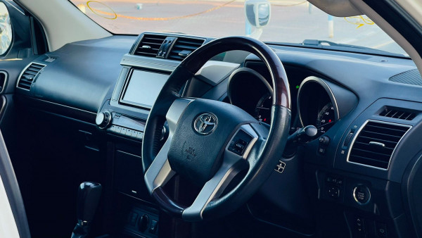 Toyota LAND CRUISER PRADO 2016/ Pearl White RHD Diesel AT SUV 4WD view 8