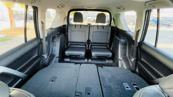 Toyota LAND CRUISER PRADO 2016/ Pearl White RHD Diesel AT SUV 4WD view 21