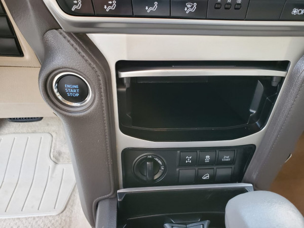 Toyota LAND CRUISER PRADO 2019 07 Black LHD Gasoline AT SUV 4WD view 9