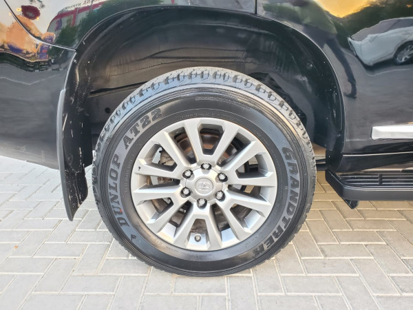 Toyota LAND CRUISER PRADO 2019 07 Black LHD Gasoline AT SUV 4WD view 18