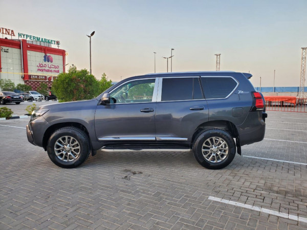 Toyota LAND CRUISER PRADO 2012/1 Grey LHD Gasoline AT SUV 4WD view 9