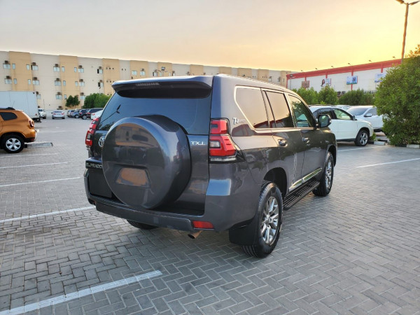 Toyota LAND CRUISER PRADO 2012/1 Grey LHD Gasoline AT SUV 4WD view 10