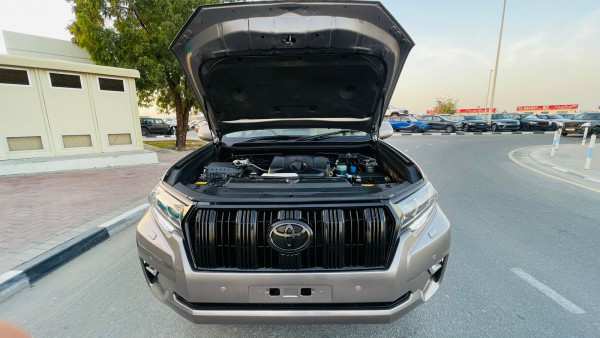 Toyota LAND CRUISER PRADO 2017/ Bronze RHD Diesel AT SUV 4WD view 8