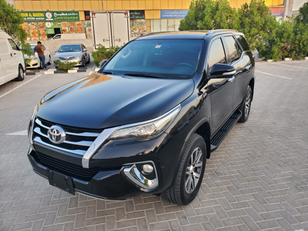 Toyota Fortuner 2016/7 Black LHD Gasoline AT SUV 4WD