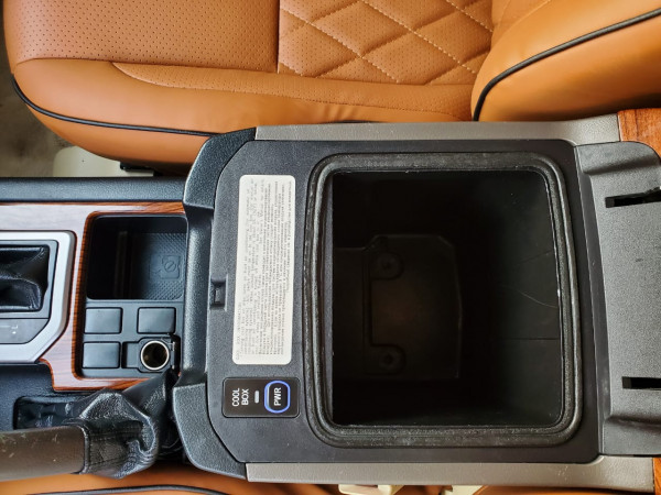 Toyota LAND CRUISER PRADO 2015/ Black LHD Gasoline AT SUV 4WD view 7