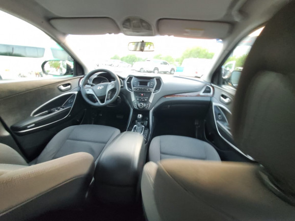 Toyota Santa Fe 2017  Black LHD Gasoline AT SUV 4WD view 3