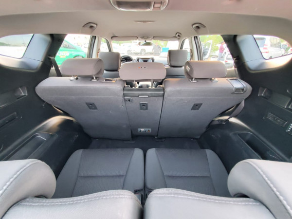 Toyota Santa Fe 2017  Black LHD Gasoline AT SUV 4WD view 8