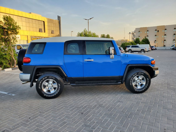 Toyota FJ Cruiser 2008/6 Blue LHD Petrol AT SUV 4WD view 2