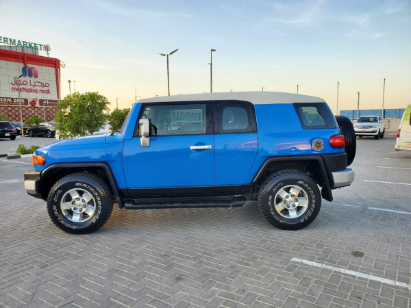 Toyota FJ Cruiser 2008/6 Blue LHD Petrol AT SUV 4WD view 3