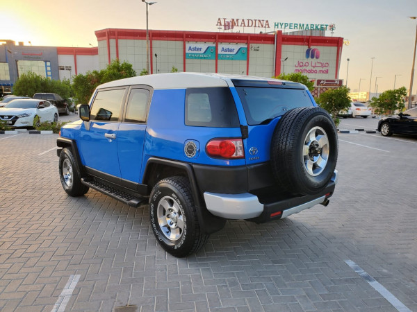 Toyota FJ Cruiser 2008/6 Blue LHD Petrol AT SUV 4WD view 5