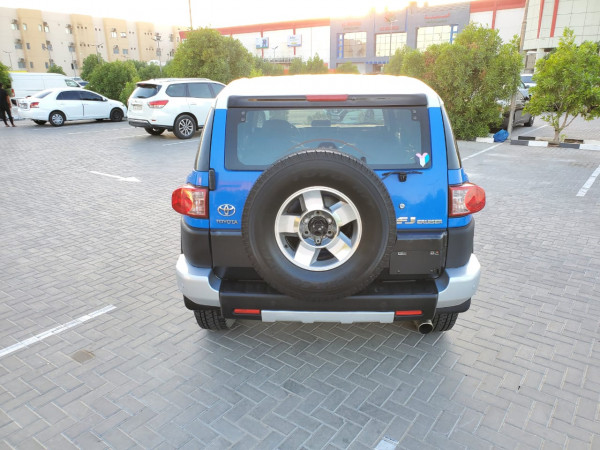 Toyota FJ Cruiser 2008/6 Blue LHD Petrol AT SUV 4WD view 15