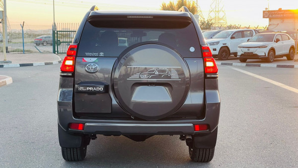 Toyota LAND CRUISER PRADO 2018/ Grey RHD Diesel AT SUV 4WD view 4