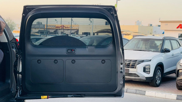 Toyota LAND CRUISER PRADO 2018/ Grey RHD Diesel AT SUV 4WD view 9