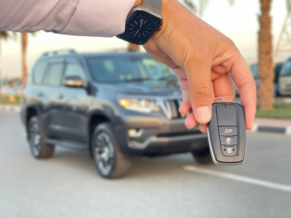 Toyota LAND CRUISER PRADO 2018/ Grey RHD Diesel AT SUV 4WD view 14