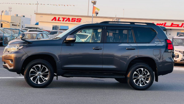 Toyota LAND CRUISER PRADO 2018/ Grey RHD Diesel AT SUV 4WD view 23