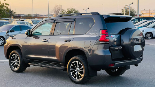 Toyota LAND CRUISER PRADO 2018/ Grey RHD Diesel AT SUV 4WD view 25