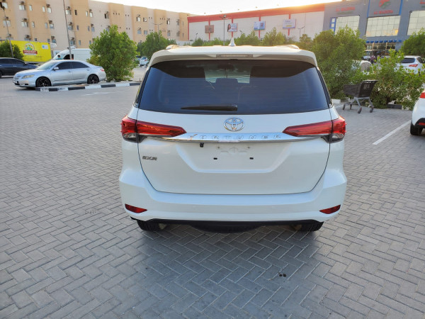 Toyota Fortuner 2018/ White LHD Petrol AT SUV 4WD view 13