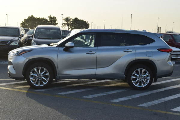 Toyota Kluger 2021/ Silver RHD Petrol AT SUV 4WD