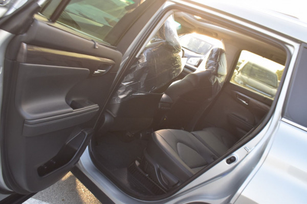 Toyota Kluger 2021/ Silver RHD Petrol AT SUV 4WD view 4
