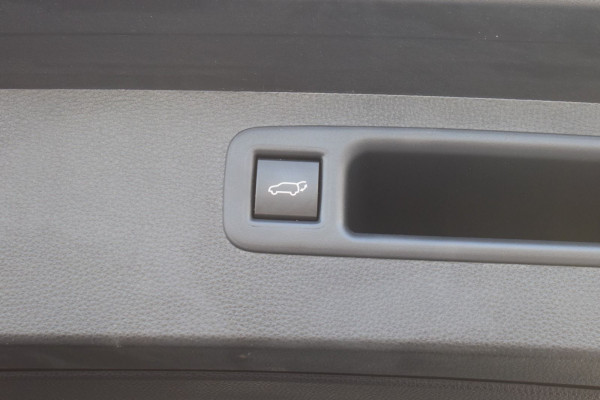 Toyota Kluger 2021/ Silver RHD Petrol AT SUV 4WD view 13
