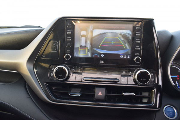 Toyota Kluger 2021/ Silver RHD Petrol AT SUV 4WD view 23
