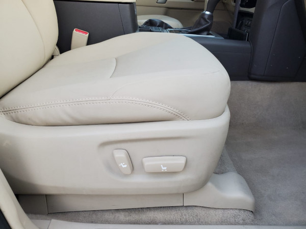 Toyota LAND CRUISER PRADO 2019  White LHD Gasoline AT SUV 4WD view 3