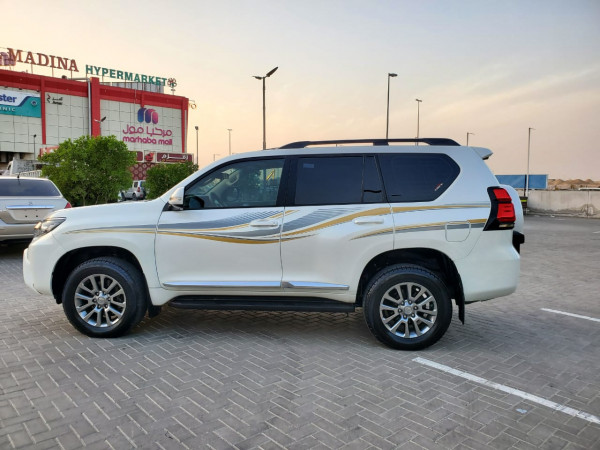 Toyota LAND CRUISER PRADO 2019  White LHD Gasoline AT SUV 4WD view 14