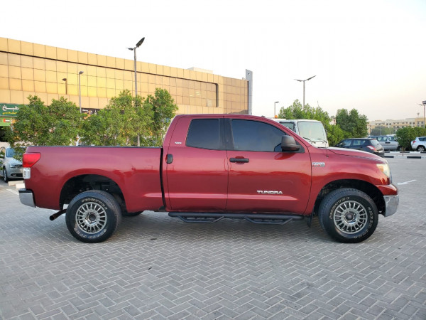 Toyota Tundra 2010  Red LHD Petrol AT Pickup 4WD view 10