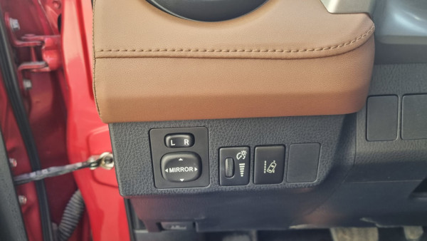 Toyota RAV 4 2017  Red LHD Petrol AT SUV 2WD view 10