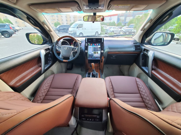 Toyota LAND CRUISER PRADO 2013/ Black LHD Petrol AT SUV 4WD view 11