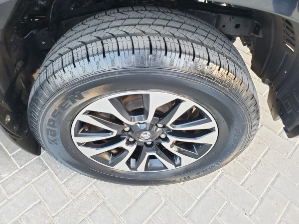 Toyota LAND CRUISER PRADO 2013/ Black LHD Petrol AT SUV 4WD view 15