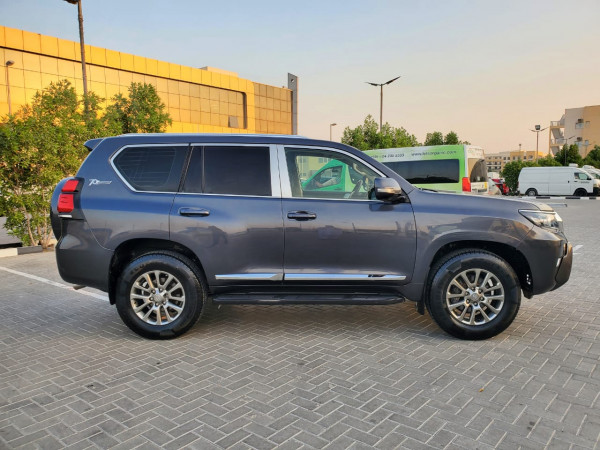 Toyota LAND CRUISER PRADO 2010  Grey LHD Petrol AT SUV 4WD view 15